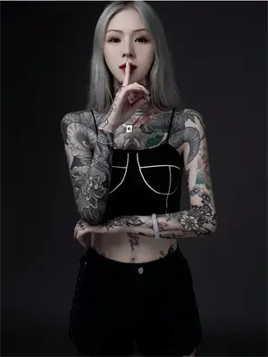小燕子与尔泰相恋